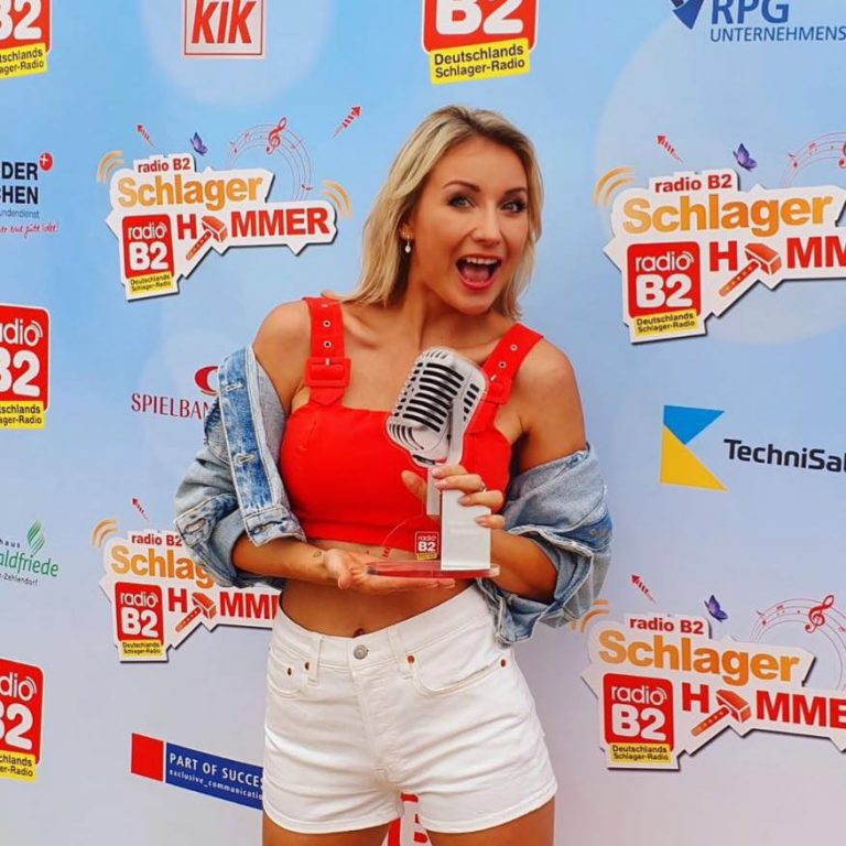 „radio B2“20.000 Fans feiern beim radio B2 SchlagerHammer