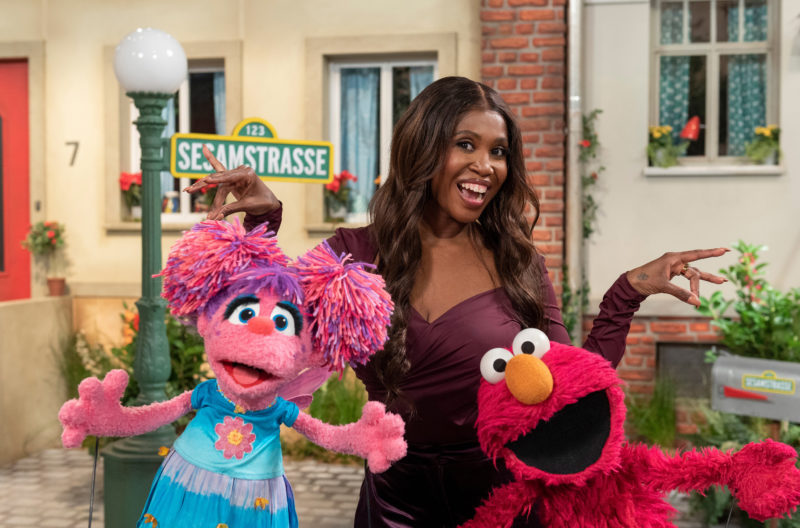 „SESAMSTRASSE“ <br>Motsi Mabuse, Carolin Kebekus und Checker Tobi zu Gast in der „Sesamstraße“!
