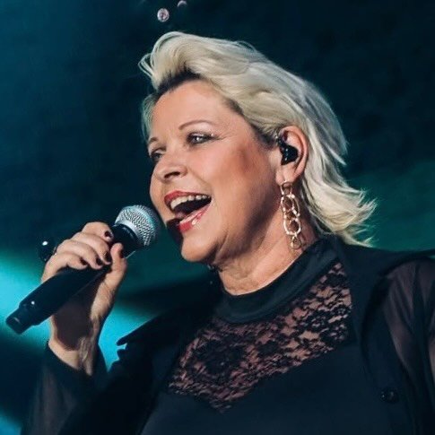 ROLAND KAISER <br>Der Krebs ist zurück – bei seiner Chorsängerin CHRISTIANE EIBEN!