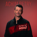 ACHIM PETRY <br>Gelingt ihm mit „Mitten ins Herz“ der nächste Hit-Volltreffer?