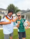 PIETRO BASILE x IKKE HÜFTGOLD <br>„Bam Bam (den ganzen Sommer lang)“: Pietro Basile veröffentlicht Sommerhymne mit Ikke Hüftgold!