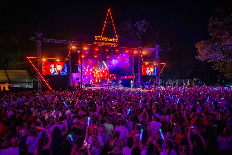 AL BANO, BEATRICE EGLI, NATALIE HOLZNER, MAITE KELLY, VANESSA MAI, MELISSA NASCHENWENG, SEMINO ROSSI u.a. <br>Am 11.07.2026 steigt die „STARnacht am Wörthersee 2026“!