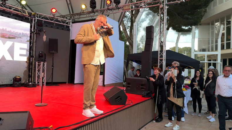 KLAUS DENSOW <br>„Letzte Hoffnung Schlagerreise“: Toller Bericht in der RTL-Reihe „Alltagskämpfer – So tickt Deutschland!“ über die „U104-Schlagerreise“!