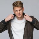 ROBIN LEON <br>Robin Leon kündigt seinen nächsten Hit „Santé et vive l’amour“ an!