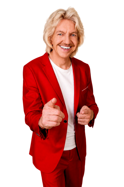 ROXY <br>Mit 70 Jahren zum ESC? Schlagersänger ROXY bewirbt sich für den „Eurovision Song Contest 2027“! ROXY <br>Mit 70 Jahren zum ESC? Schlagersänger ROXY bewirbt sich für den „Eurovision Song Contest 2027“!