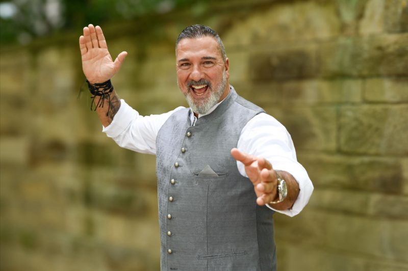 MARKUS ROTANO <br>„Dornröschen, das Partyluder“: Markus Rotano erweckt „Dornröschen“ zu neuem Party-Leben!