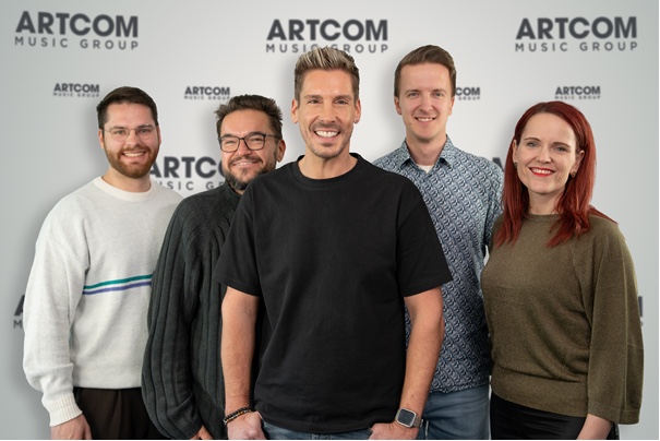 NORMAN LANGEN <br>Norman Langen unterschreibt bei der Artcom Music Group!